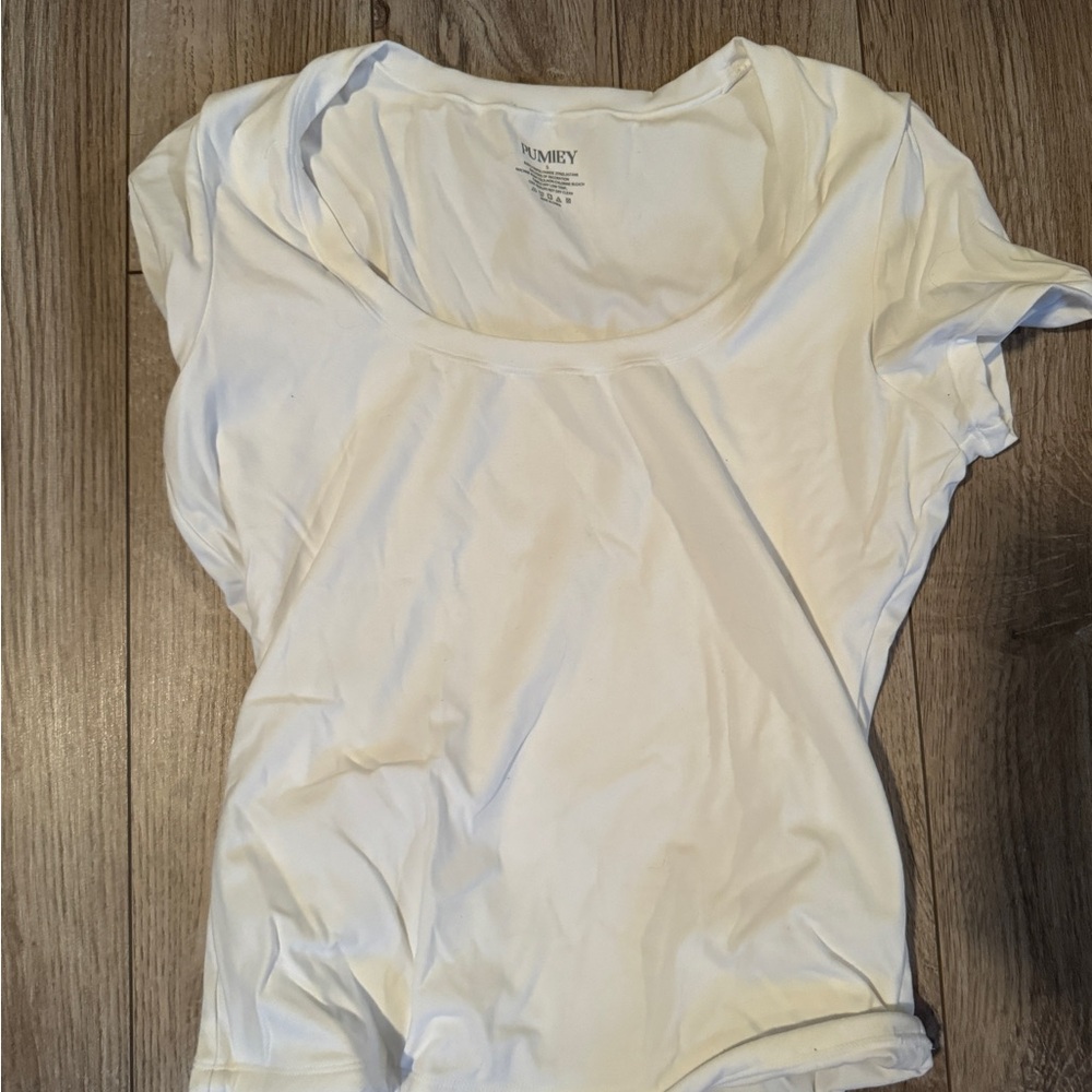 Skims inspired top